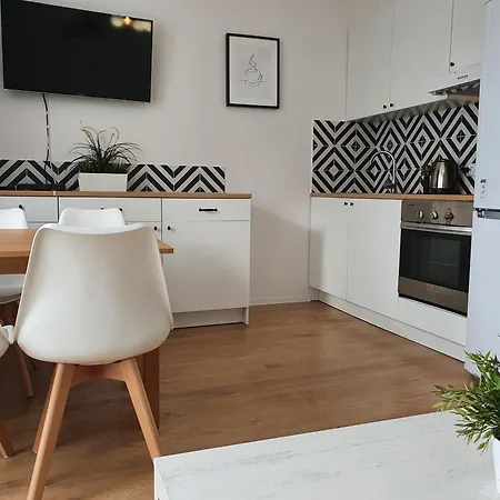 Mieszkanie 4-pokoje Zaspa * 格但斯克