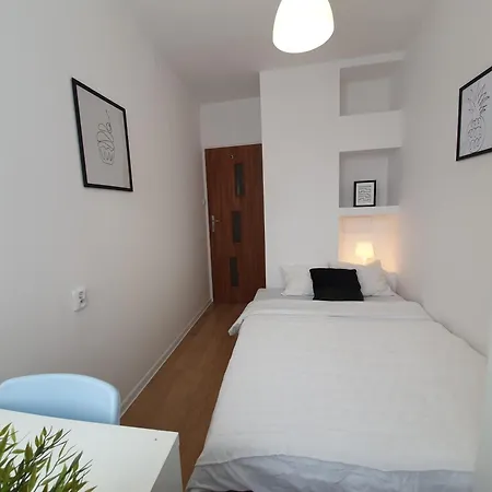 Mieszkanie 4-pokoje Zaspa 格但斯克