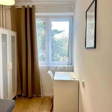 Mieszkanie 4-pokoje Zaspa Apartman