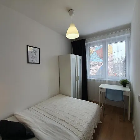 Mieszkanie 4-pokoje Zaspa Apartman *