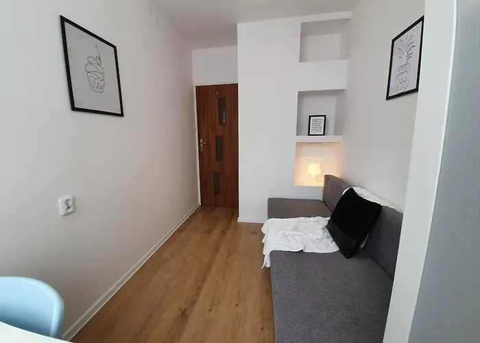 Lägenhet Mieszkanie 4-pokoje Zaspa *